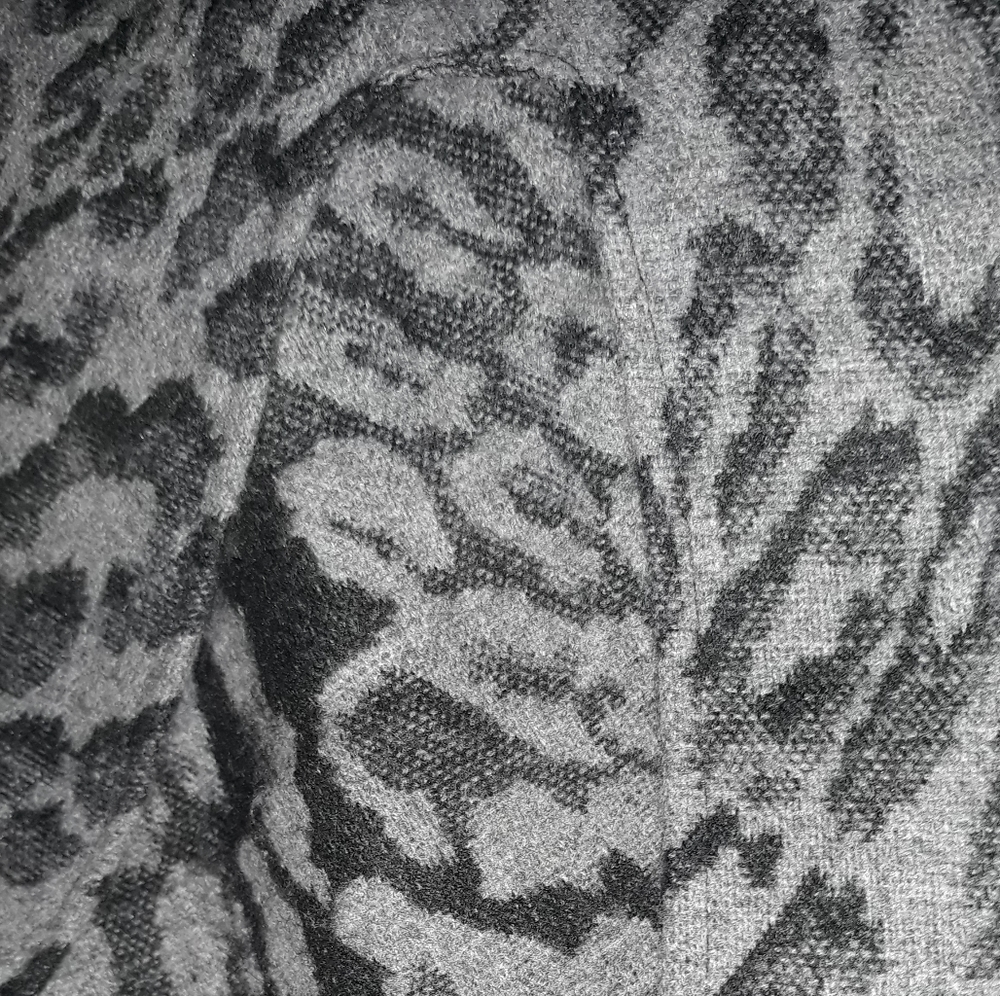 Poncho - Picture 8 of 8